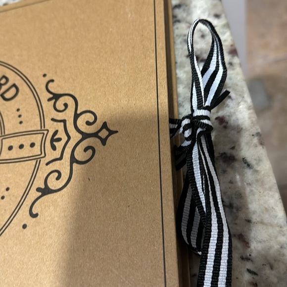 Slate serving board, heart shaped, Serve each other in love - Picture 4 of 4